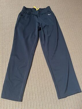 Beautiful NikeDri-Fit Drawstring Pant M